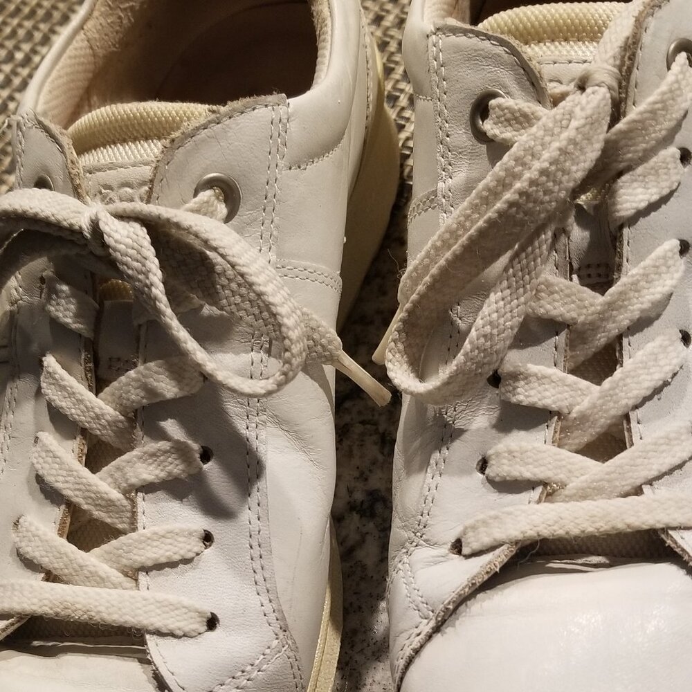 Ecco womens golf shoes spikeless eu size 41 (us size 10)white